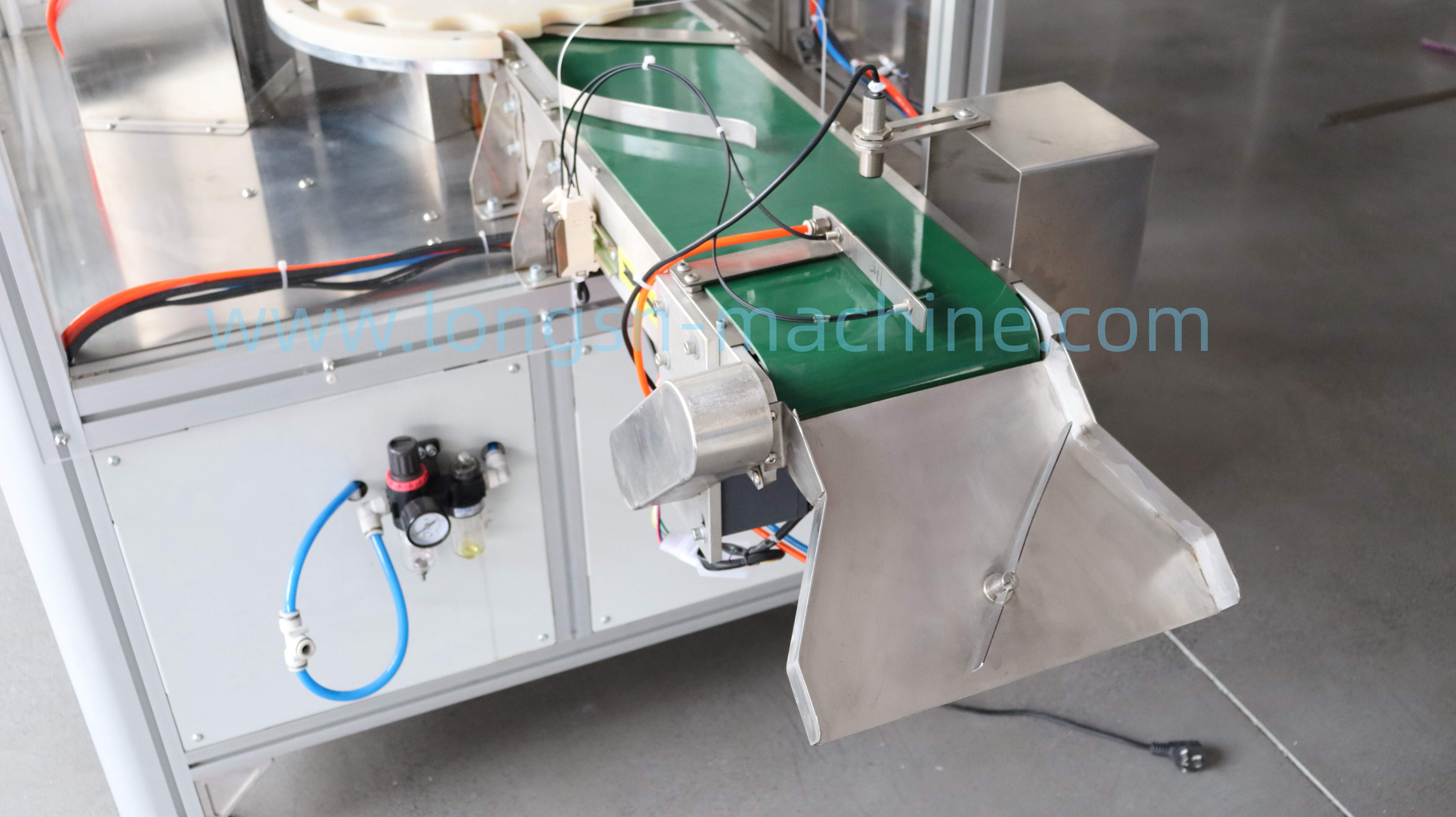 подкладка из бутылочной крышки