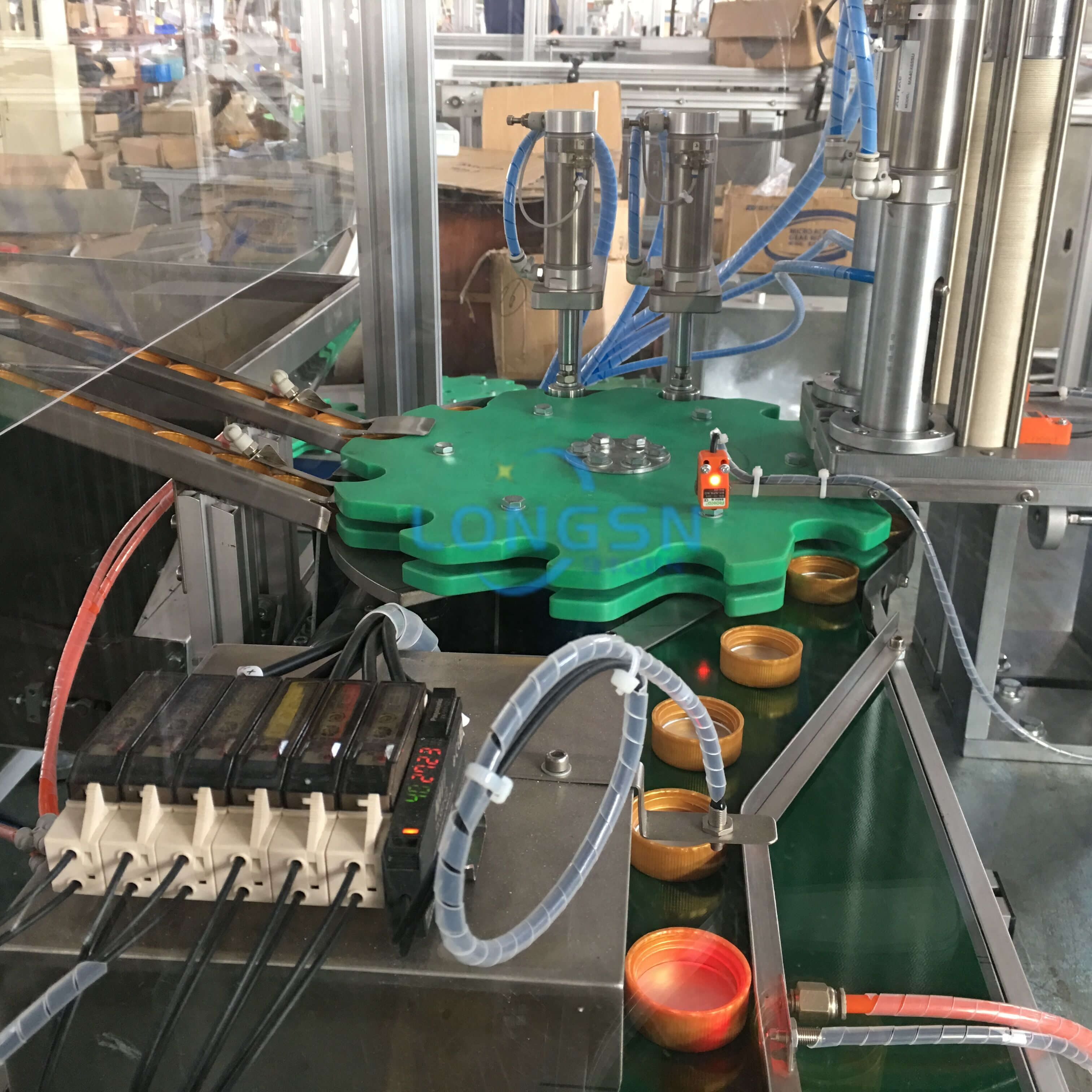 cap assembly machine