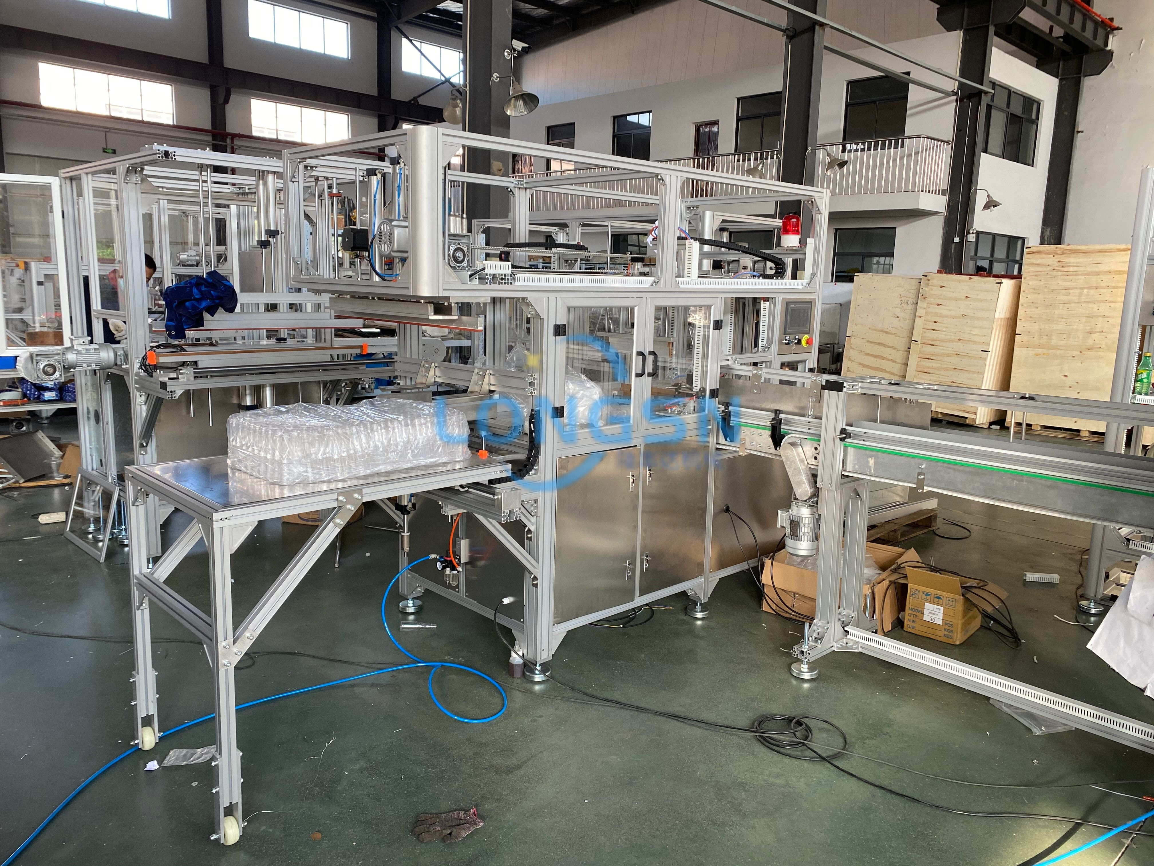 пустая машина для пакета бутылки