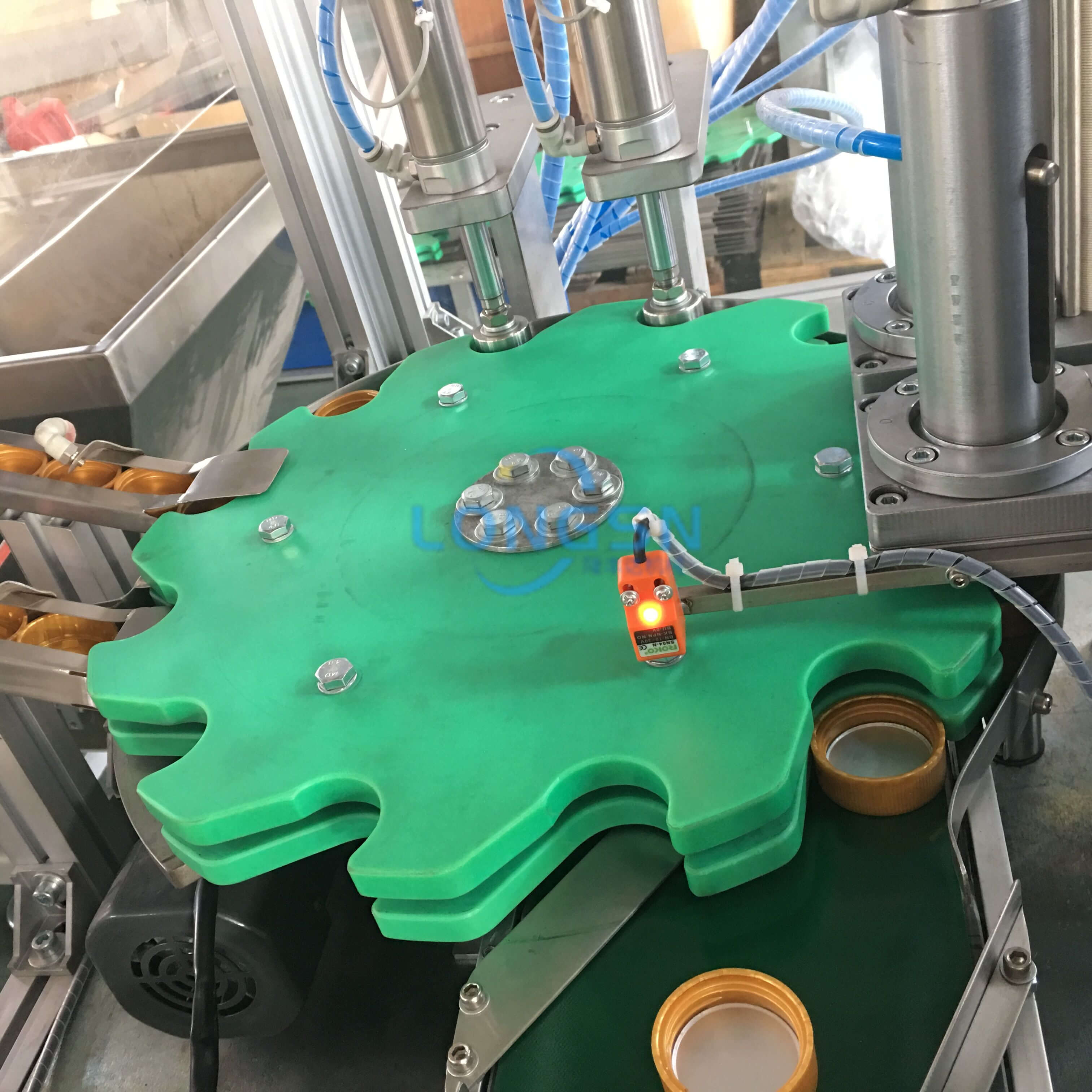 крышка подкладка в сборе