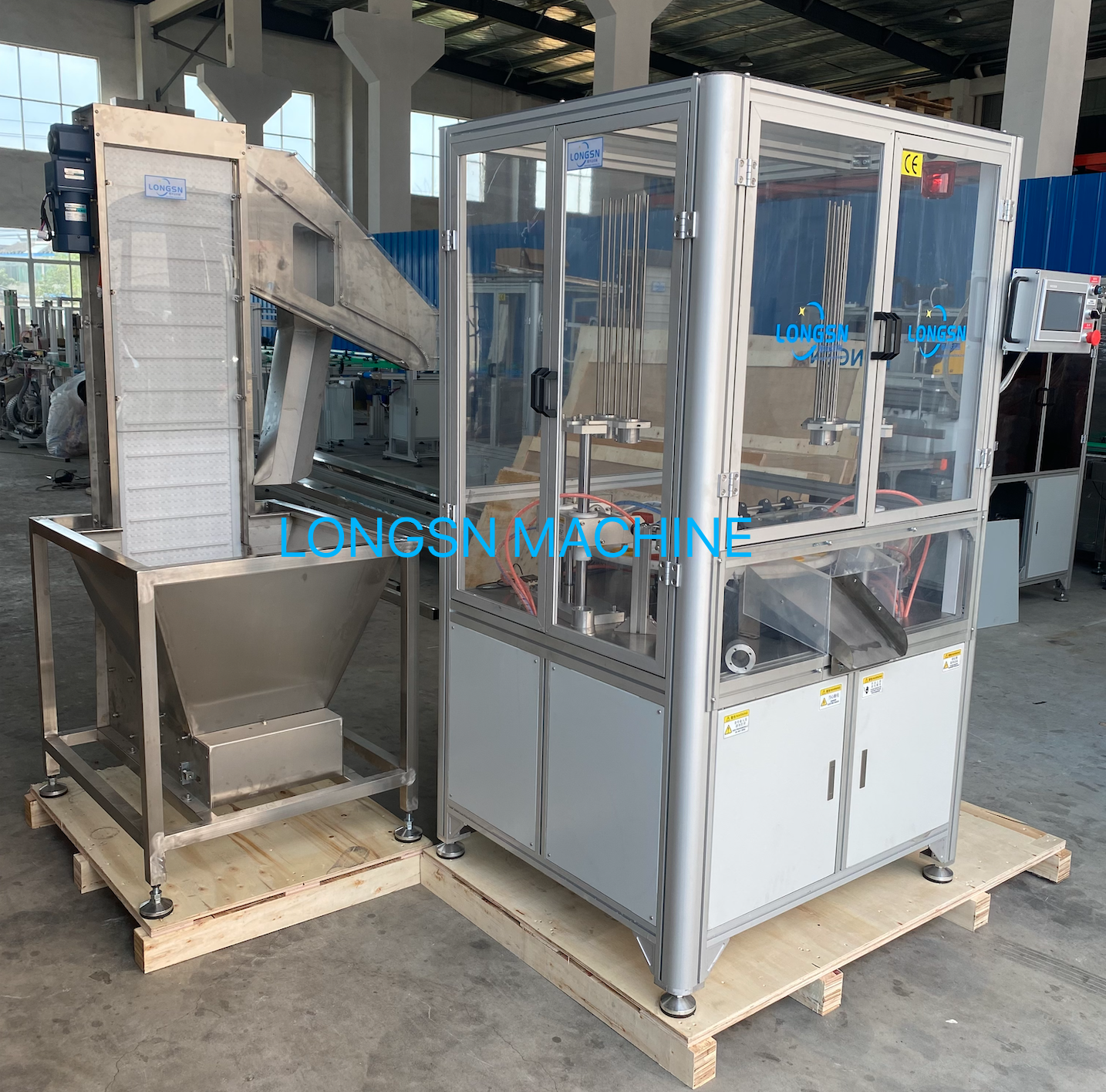 Машина для подкладок к крышке ом