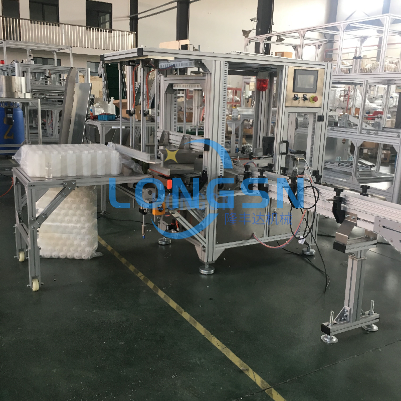 пустая машина для упаковки бутылки