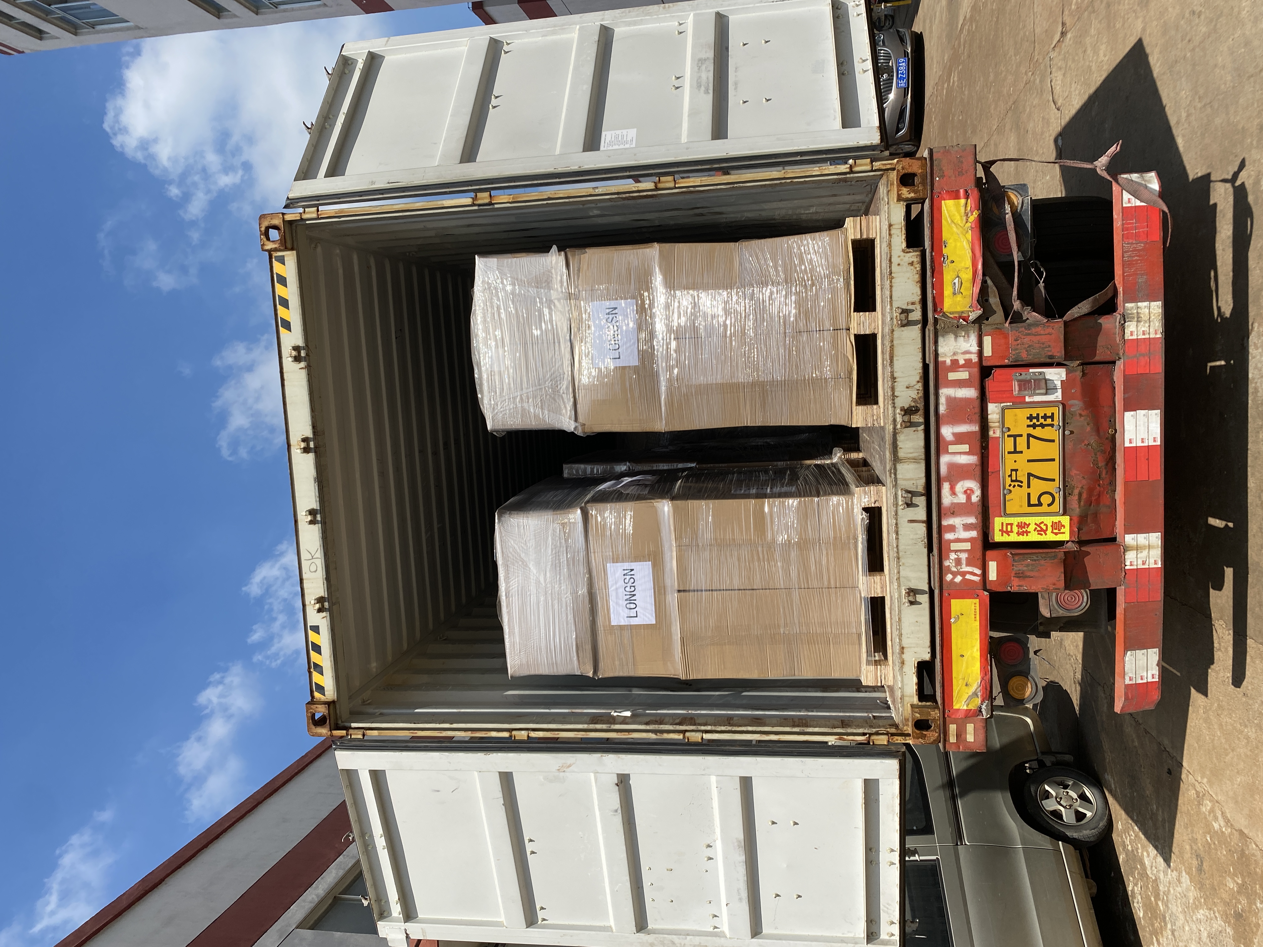 Пустая бутылка для пакета